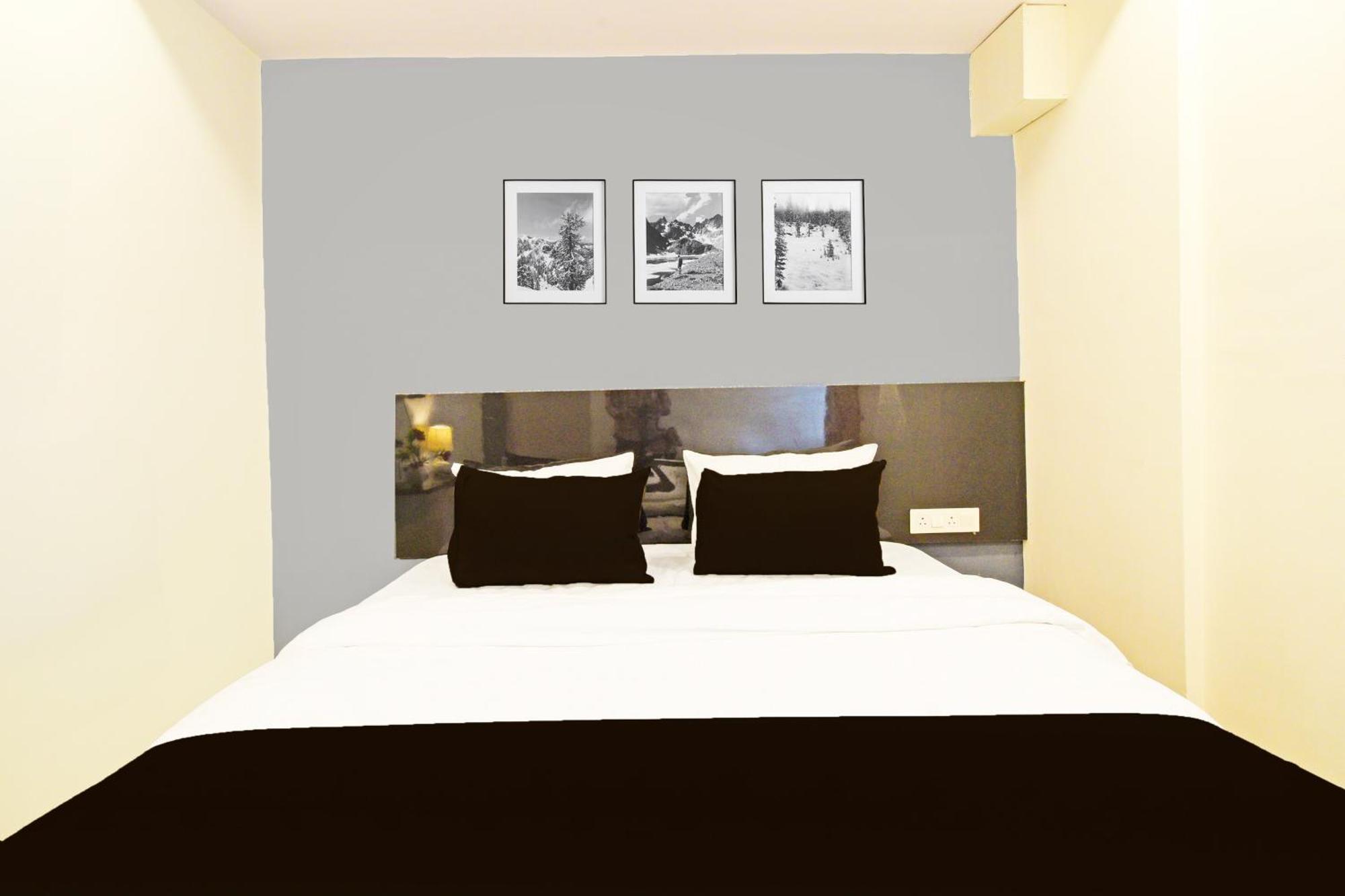 Hotel O Malani Inn Hyderabad Esterno foto