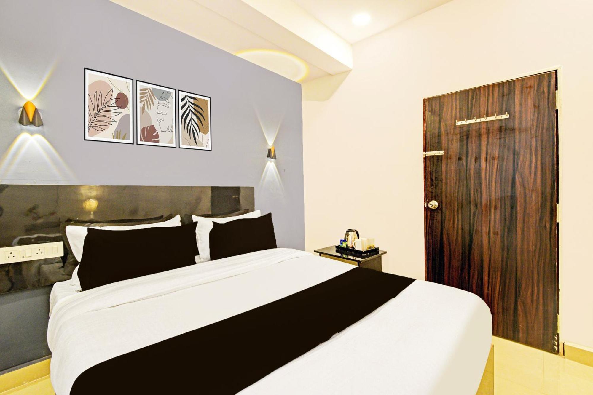 Hotel O Malani Inn Hyderabad Esterno foto