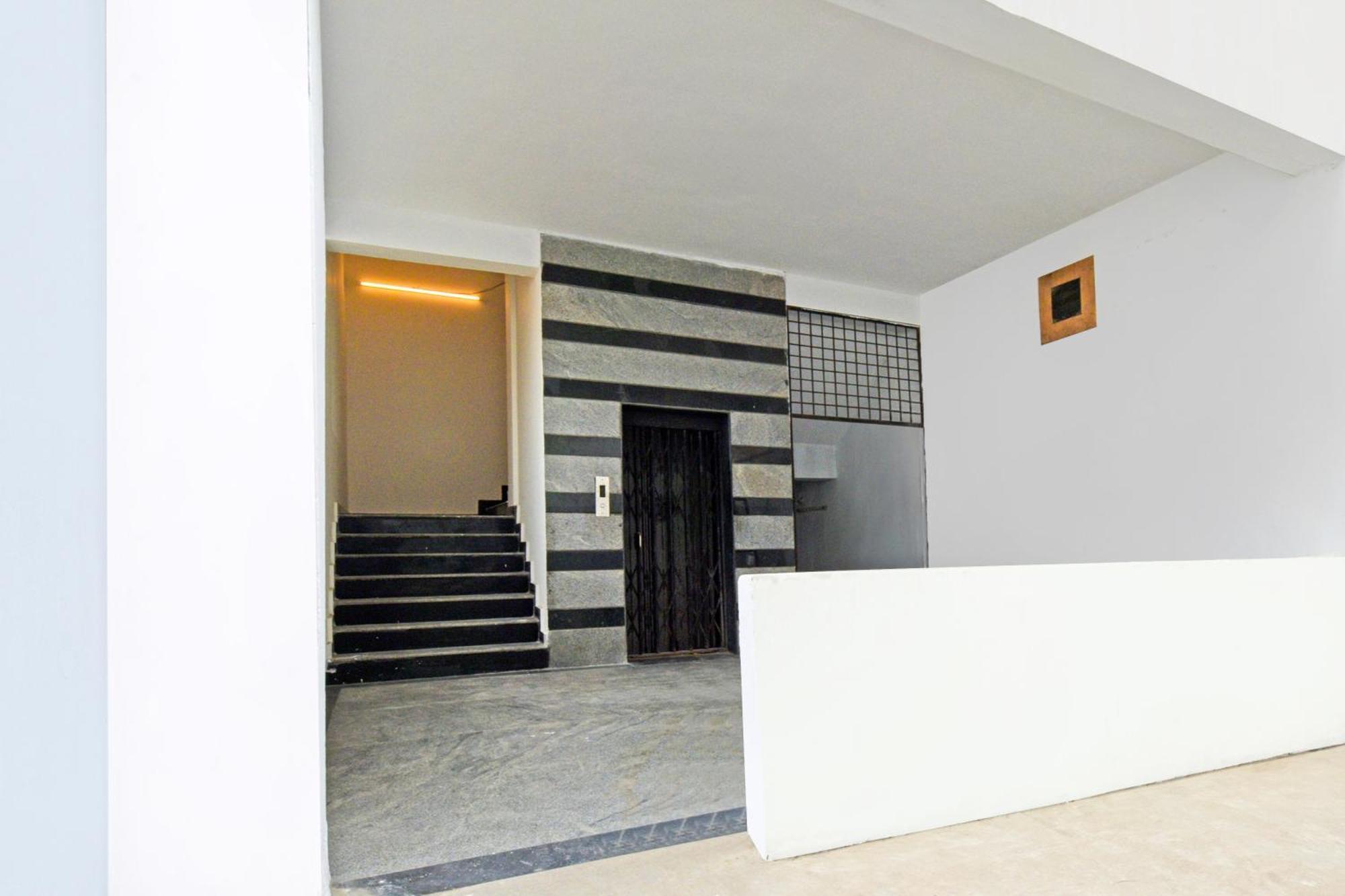 Hotel O Malani Inn Hyderabad Esterno foto