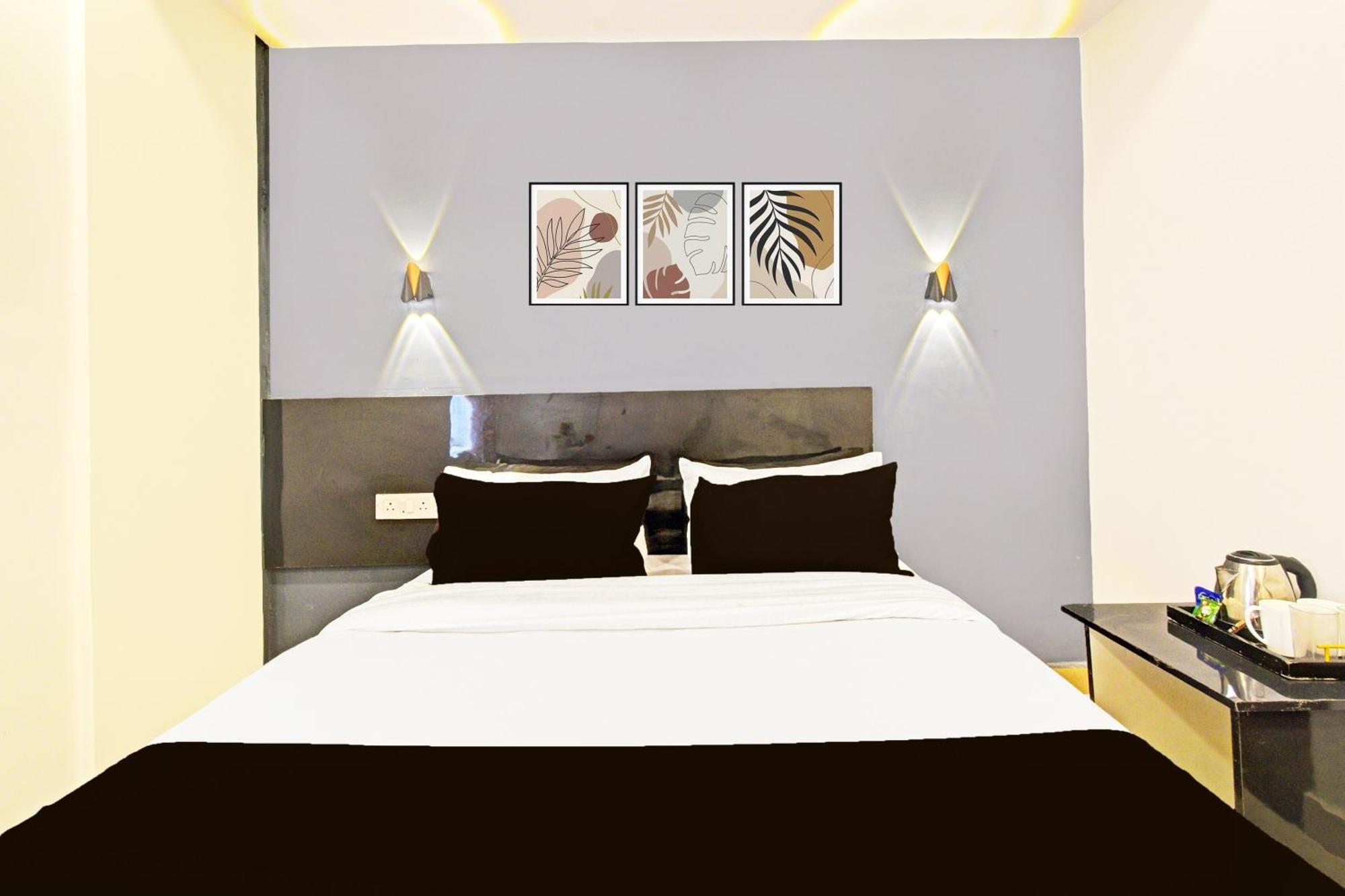 Hotel O Malani Inn Hyderabad Esterno foto