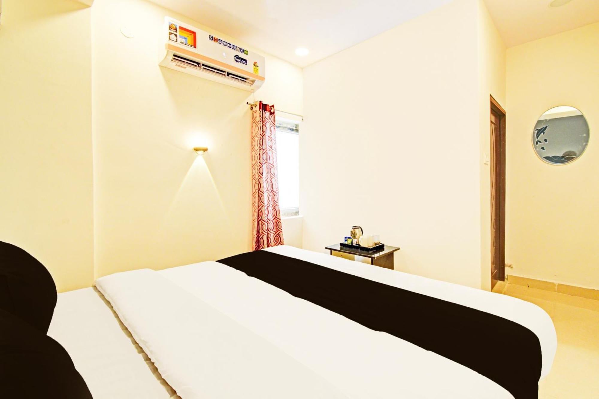 Hotel O Malani Inn Hyderabad Esterno foto